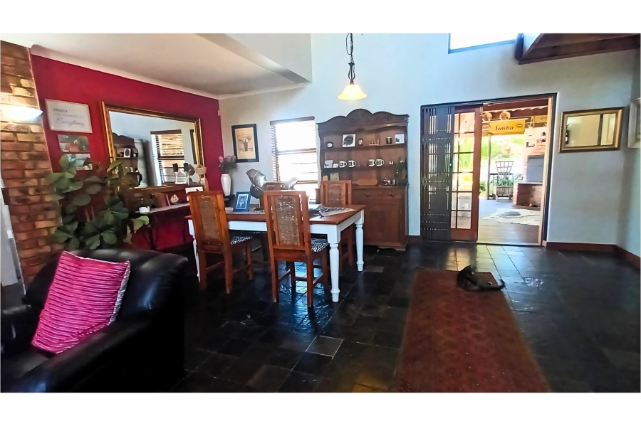 5 Bedroom Property for Sale in Gonubie Eastern Cape